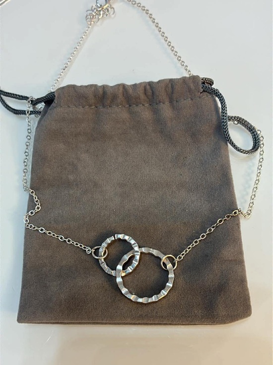 Jewelry - Silver Tone Linked Hammered Ring Necklace - Silver
